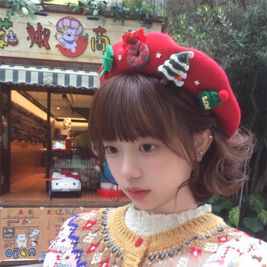 Zhizhou Christmas Hat Winter Female Beret Parent-child Student Warmth 2025 New Sweet Painter Hat Shows Small Face Red Christmas Tree Head Circumference 48-52cm Children's Size One Size