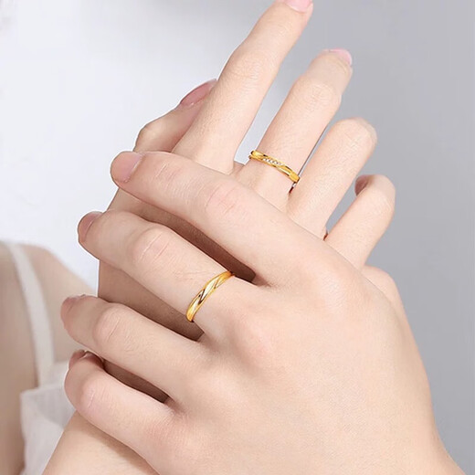 Chow Tai Fook Gold Möbius Ring Ring 999 Pure Gold Silver Ancient Method Ring for Men and Women Couple Ring Möbius Couple Pair 0.8g 5D Hard Gold