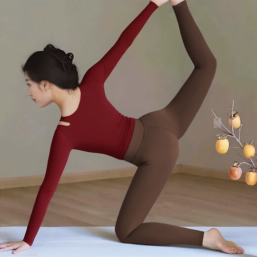Double show 2025 super popular yoga clothing tops for women new red with chest pad autumn and winter long-sleeved Pilates sports fitness suit Platycodon purple top dove gray suit L 110-120