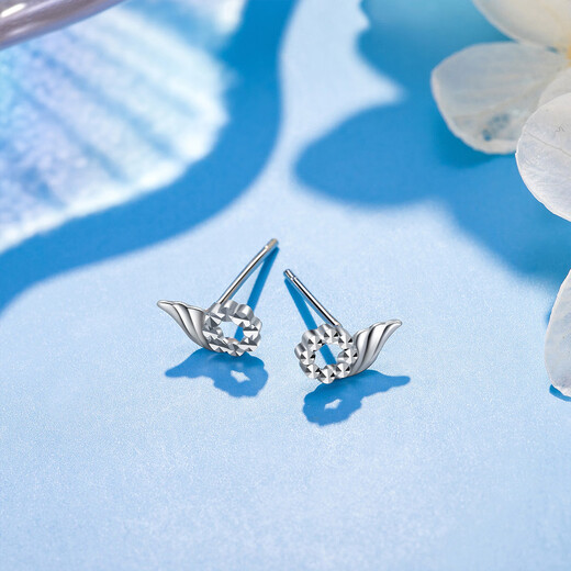 Wanfulong pt950 platinum earrings fashion car flower lucky angel wings earrings versatile high-end Mid-Autumn Festival gift 0.87g