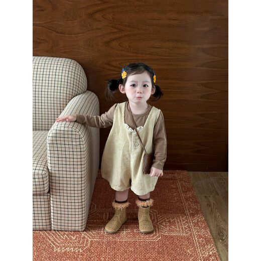 Girls overalls set baby autumn style corduroy jumpsuit versatile long-sleeved T-shirt two-piece set khaki overalls 80 cm