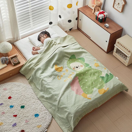 Children's pure cotton air-conditioning quilt air-conditioning blanket light oxygen double-layer yarn children's throw blanket cotton baby summer cooling quilt summer quilt Windmill Bear 120*150cm cotton double-layer yarn children's throw blanket