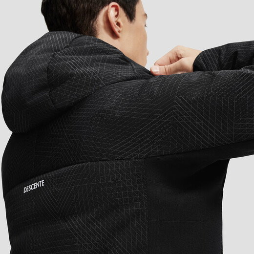 DESCENTE Wu Leis gleicher Stil DESCENTE Disante TRAINING Herren-Daunenjacke mit Anti-Bohring-Samt und kurzer Kapuze, BK-Schwarz, L (175/96A)