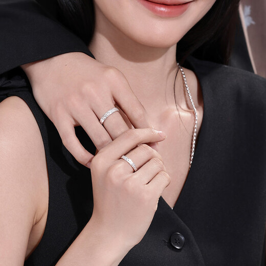 WAN FU LONG WAN FU LONG platinum ring PT950 sparkling platinum couple model can be customized as a gift for girlfriend and wife Platinum PT950 women's model 4.3g (No. 14)