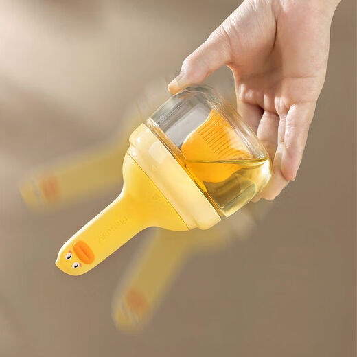Jingpu Flying Oil Brush Silicone Oil Brush with Bottle Kitchen Pancake Food Grade BBQ Baking Household High Temperature Resistant One-piece Oil Brush Bottle Yellow 1 Set Fish Sealed Oil Brush Bottle