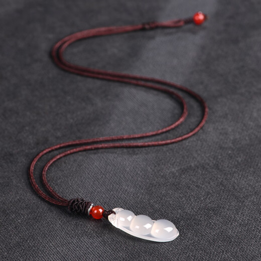 istone chalcedony lucky bean pendant agate necklace men and women lucky new year gift