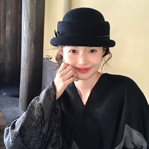Yunju wool top hat women's autumn and winter Hepburn style women's fisherman hat fashionable winter hat beret gold style leather rope bow top hat black
