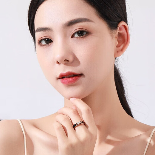 Ji Sifan light luxury brand fashion jewelry ring for women, high-end Valentine's Day gift for girlfriend and wife on birthday and anniversary, fashionable contrasting color ring - black stripe and diamond model, US No. 4 (with gift box), counter No. 5~7