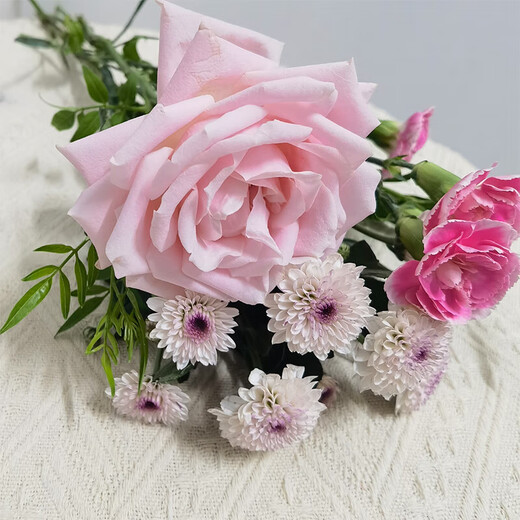 Mixed pink bouquet