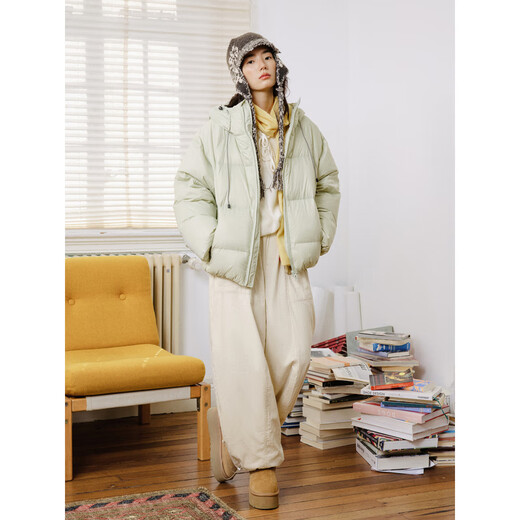 OCTOPUSME Black Hooded Lightweight Down Jacket Women's Autumn and Winter Short Warm Bread Jacket Light Green M