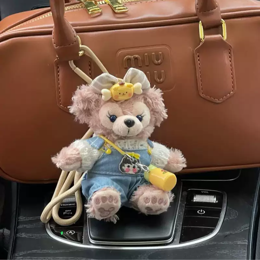 语森忆雪莉玫达菲车挂件可爱车载后视镜挂饰汽车钥匙扣装饰送男女 沙滩泳圈蓝格短裤菲菲蓝网钥匙扣绳