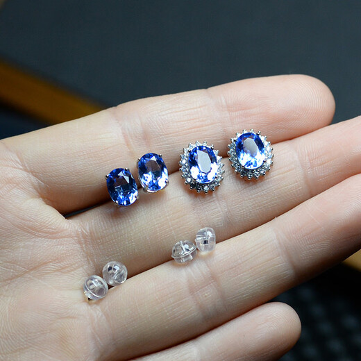 Xidian picked up blue topaz earrings for women Tanzanite blue s925 silver inlaid with Princess Diana's four claws simple oval earrings simple style
