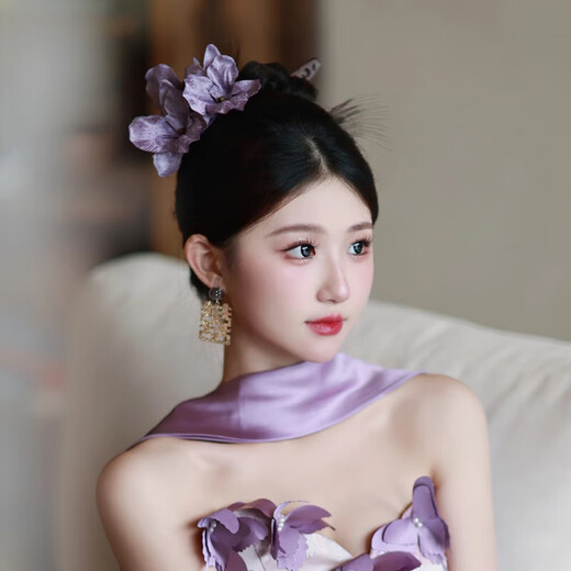 New Chinese style bridal headwear, wedding dress, cheongsam, morning gown, Hanfu hair accessories, purple simulated flower hairpin accessories, three purple flower hairpins