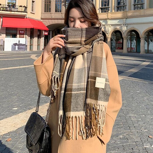 Scarf women's autumn and winter Korean version retro Japanese plaid student couple campus shawl warm tassel scarf men's trendy coffee plaid 180*50cm