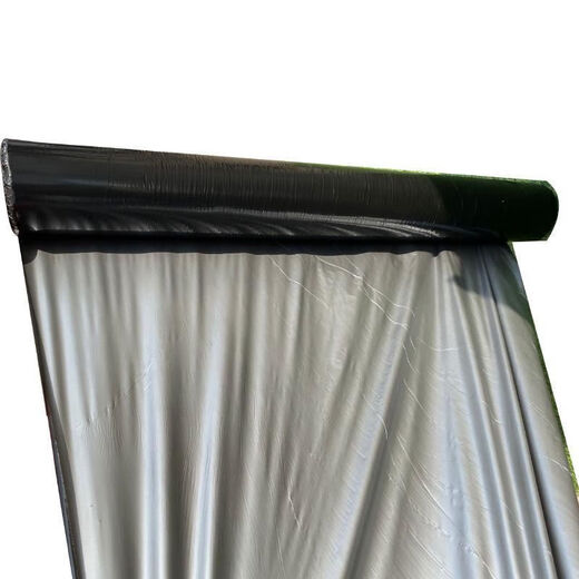 Silver and black two-color mulch film, thickened waterproof white film and black film, reflective mulch film covering weeding and moisturizing plastic film for agricultural use 10Jin Jin equals 0.5 kg 1.2 silk silver and black mulch film 0.6 meters wide