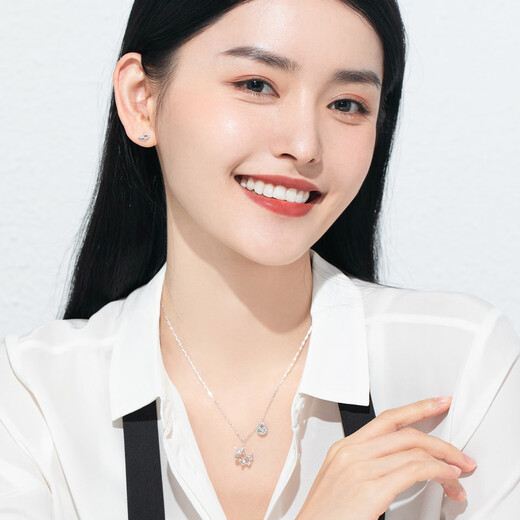 Wanfulong pt950 platinum earrings fashion car flower lucky angel wings earrings versatile high-end Mid-Autumn Festival gift 0.87g