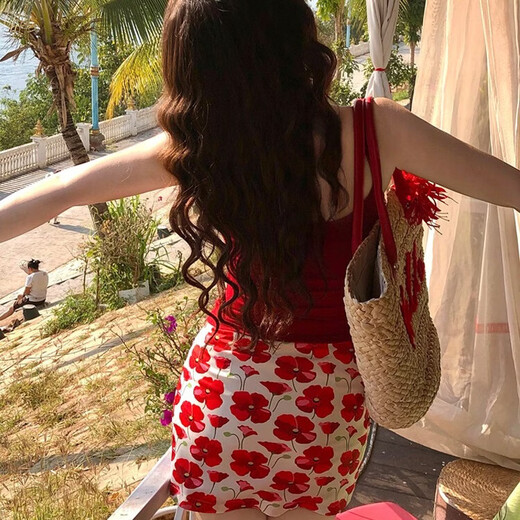 Bai Qixin women's three-piece swimsuit with red straps and hip skirt, sexy hot girl swimsuit for hot spring seaside beach vacation, three-piece swimsuit set, red, one size fits all, recommended 80-120 Jin Jin is equal to 0.5 kg