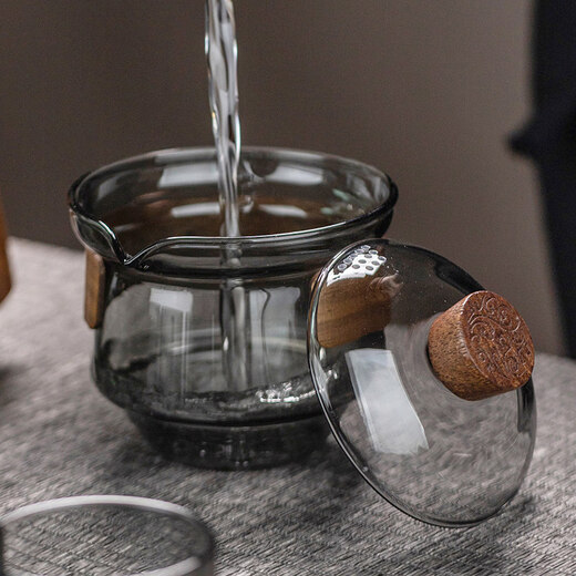 He Jiagong tea drain, tea drain, tea filter, glass fair cup, one-piece tea house tea spacer, tea brewing ceramic non-porous filter bracket, black pottery tea drain set + Guanshan male cup (ash) + rain shower bowl