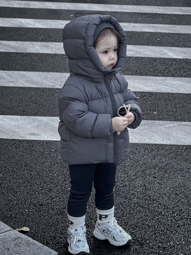 BALA is suitable for 2024 new children's short ultra-light thickened down jacket for boys and girls with three-proof combination, pumpkin color (shipped within 48 hours) 90cm