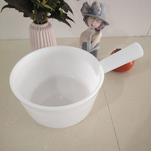 Fantasy water ladle toilet kitchen industrial ladle water shell drift water ladle for watering flowers white small ordinary model
