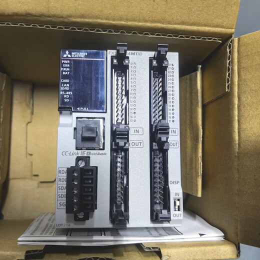 Original Mitsubishi PLC FX5U-64MT/DS programmable controller