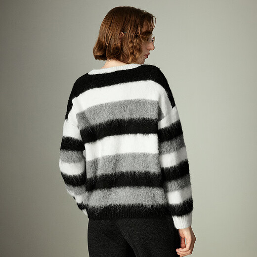 Chuyu Sweater Women's 2025 Winter New Style Round Neck Loose Black and White Stripes with Wool Atmosphere Long Hair Flow Top Black, White and Gray Stripes S