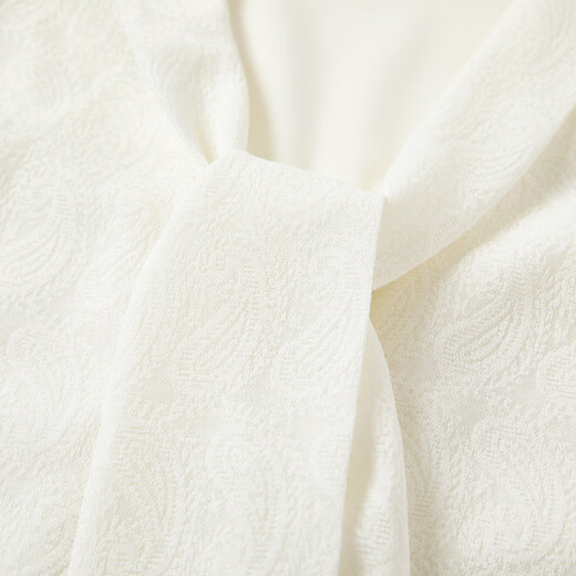 Xiangying white v-neck ribbon shirt for women 2026 spring new textured jacquard splicing long-sleeved loose shirt Lubai S 155/80A/85-95Jin Jin equals 0.5 kg