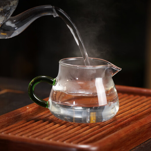 Zanghu Tianxia transparent heat-resistant glass fair cup with handle household thickened high temperature tea sea tea divider Kung Fu tea set accessories Cuiying fair cup 200ml