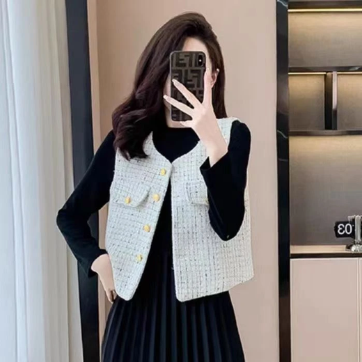 Hot sale, super age-reducing temperament, fashionable, high-end, slimming, fragrant vest, fashionable and versatile jacket for women, black 2XL (135-150Jin Jin is equal to 0.5kg)