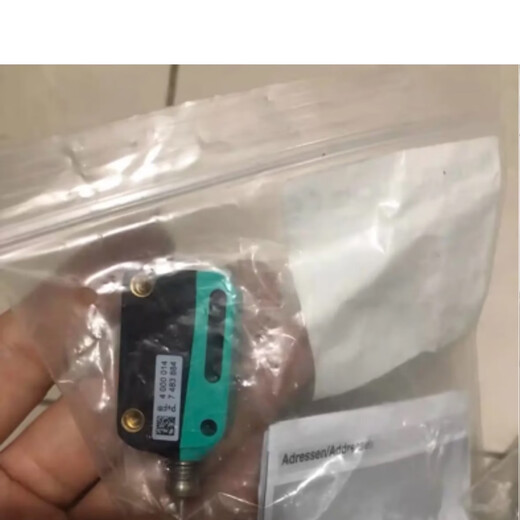 Pepperl+Fuchs PEPPERL+FUCHS laser sensor, model OBR12M-R100-2EP-IO-V31-L