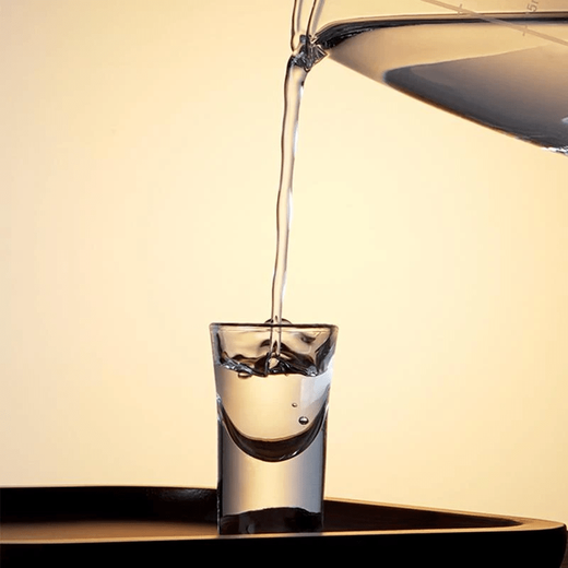 Tuojin German imported quality thickened glass liquor dispenser household small wine glass foreign wine red wine decanter wine pot merchant (thickened)_seven-character pot with handle-with scale 300ml