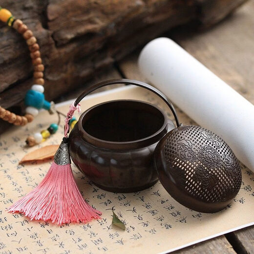 Shantou Lincun retro copper hand warmer household incense charcoal stove sunken sandalwood stove chisel flower melon edge hand warmer