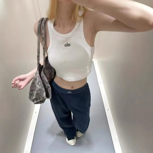 ALO YOGA Internet celebrity letter small mark Ken Bean same style sleeveless racer vest slim slim short threaded yoga female white XS