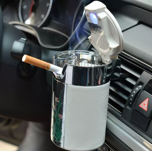Car ashtray suspended air outlet bracket air conditioning outlet in car with cover to prevent fly ash advanced car ashtray Clivia style white can hang air outlet + ABS flame retardant + LED light