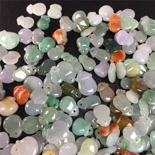 Golden magnolia fragrance pure jade jade old pit a goods ice waxy small money bag water-permeable and cute diy accessories pendant 18*15*4.5 jade money bag