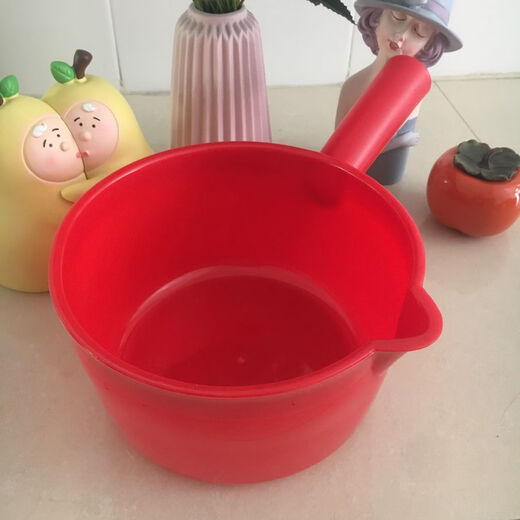 Fantasy water ladle toilet kitchen industrial ladle water shell drift water ladle for watering flowers white small ordinary model