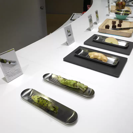 Yusenyi imported Yoshikawa stainless steel wasabi paste mustard ginger grinder food supplement ginger garlic grinder shovel storage bucket 1ml shovel storage bucket