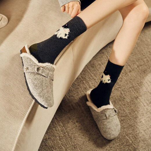 Pami (pami) black socks for women in autumn and winter, cute velvet thickened warm mid-calf socks with Birkenstock shoes, thick pile socks, George and the Flowers - Pack of 4 pairs, one size fits all (suitable for sizes 36-39)