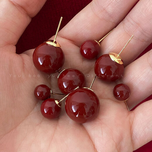 Hong Kong style wine red sugar bean pearl earrings for women new 2024 earrings niche design ear jewelry 10mm red bean mosquito coil ear clip