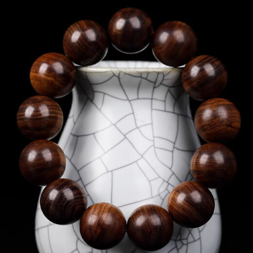 Hongyu Chengxiang Indien Laoshan Sandelholz Armband Herren Schwarzfleisch Tiger Hautmuster 1.8 Alkoholisierte alte Sandelholz Buddhistische Perlenarmband übergebene Nummer LS1381