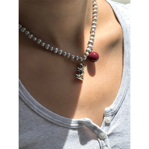 Tagi.<Cream Cherry>Freshwater Alien Pearl Imagination Cherry Pendant Necklace Cream Cherry