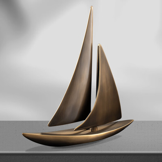 
Amro is smooth sailing, copper ornaments, home living room, TV cabinet, wine cabinet, office decoration, handicrafts, housewarming gifts, golden copper <Ride the wind and waves> small