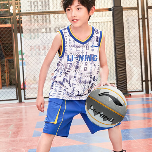 
Li Ning (LI-NING) Basketball No. 7 Children, elementary school students, teenagers, men and women, junior high school students No. 5 wear-resistant training rubber ball for adult outdoor cement floor blue ball No. 7 [Gray] LBQK687-4