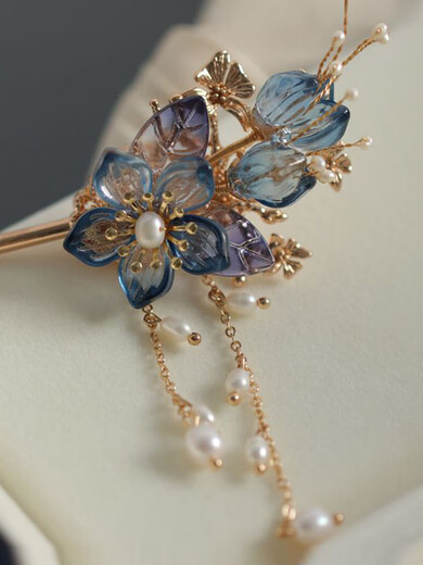 Glaze flower hairpin, simple, modern, everyday, round head, classical cheongsam accessories, antique fringed hair accessories, red plum hairpin