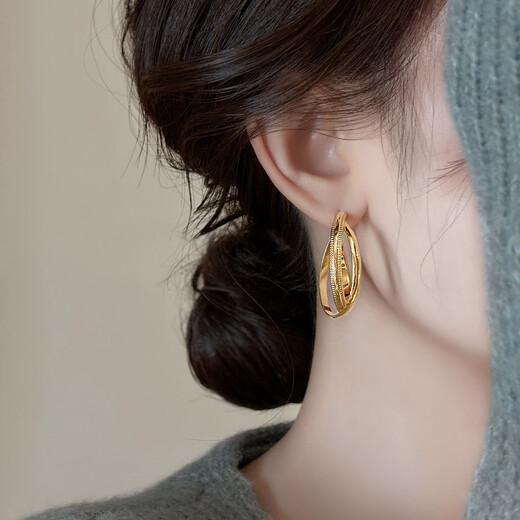 Yichan French style gold large hoop earrings women's niche design earrings earrings 2025 new hot style unique earrings gold large hoop earrings