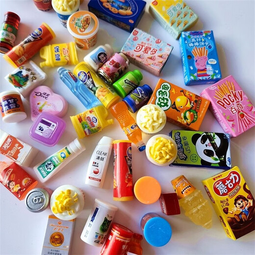 Dongzhitiandi Miniature Food and Toy Blind Box Mini Blind Bag Model Supermarket Simulation Snack Ornament Boys and Girls DIY New Year Gift Convenience Store Mix [30 Random Mixed Blind Boxes]
