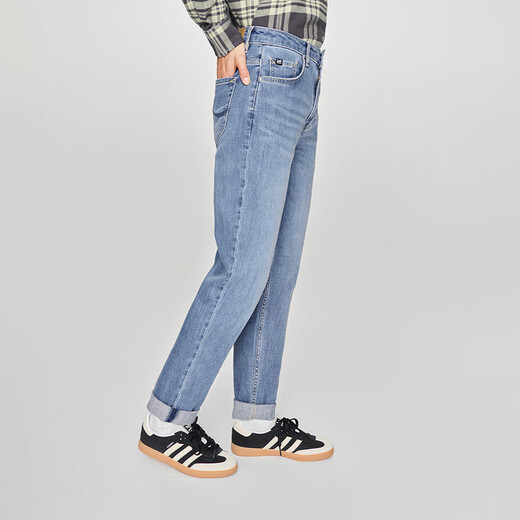 Lee [terminé par Zhang Linghe] 411 confortable haute taille haute pieds droite bleu quotidien de jeans féminins décontractés tendance bleu clair 26 (100-110jin [Jin est égal à 0,5 kg]))