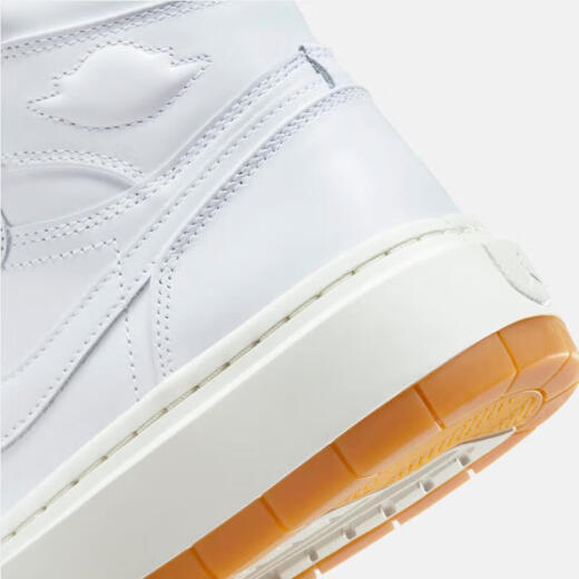 耐克（NIKE）女鞋2025春夏季新款运动鞋Air Jordan 1高帮缓震休闲鞋板鞋 FB9894-100白色 38