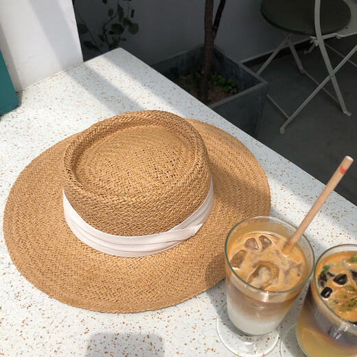 Jincheng French Bowler Bowler Hat Internet Ins Celebridades Ins Mujeres Primavera y Summer Sol Viajes Viajes Viajes Retro Sunshade Straw Sombrero MA114 (2) Correa de sombrero beige One Tamaño (54-60 cm)