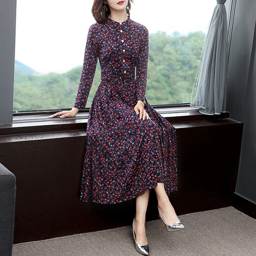 Ran Yilan's middle-aged woman wears a dress for 40 to 50 years old, long-sleeved middle-aged and old temperament, floral slim woman with a big knee, green 3883# M Recommended 100Jin [Jin equals 0.5 kg]